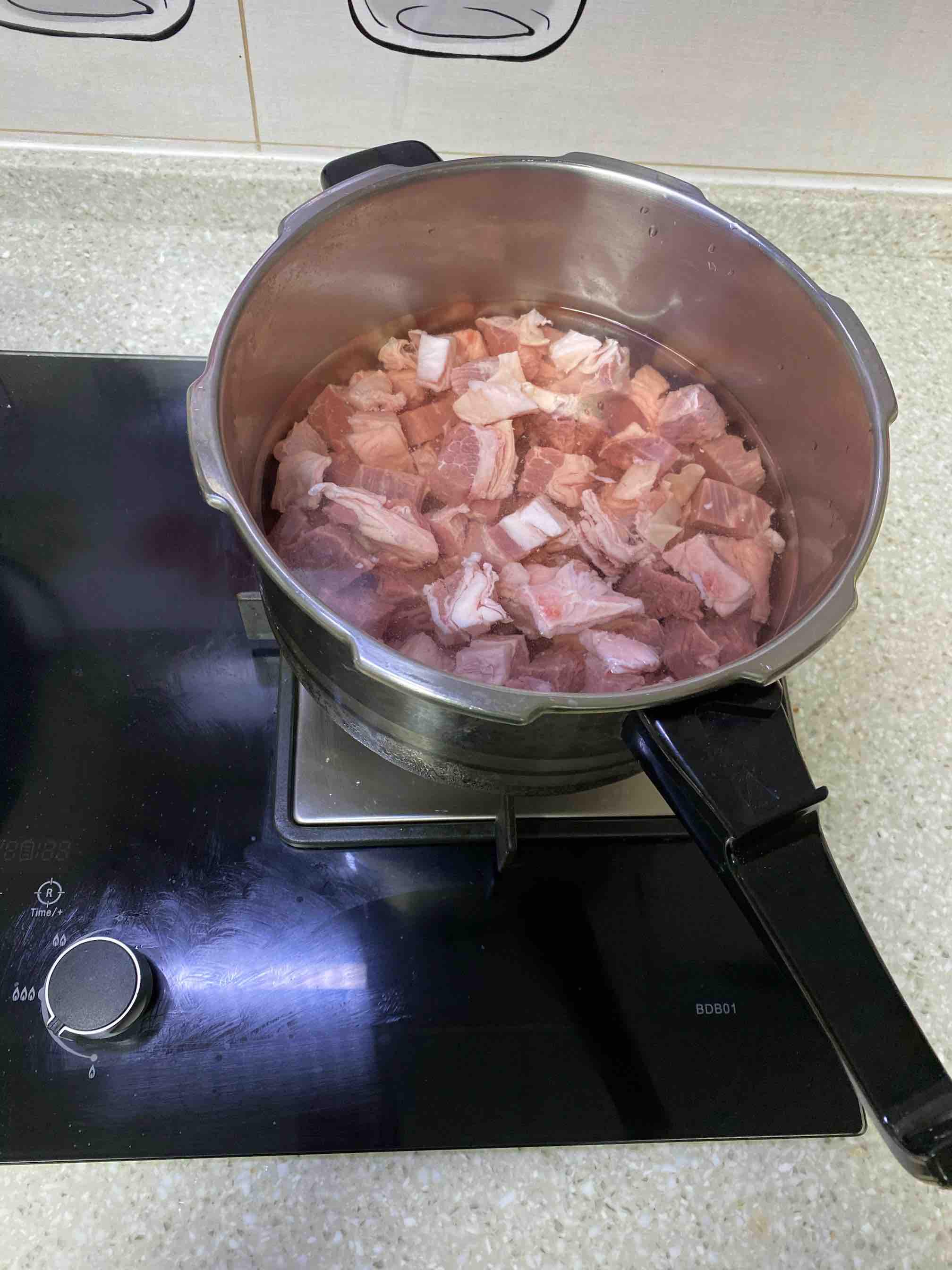 咖喱牛肉的做法-咖喱味煮菜譜-易網(wǎng)健康養(yǎng)生網(wǎng) 咖喱牛肉的做法-咖喱味煮菜譜