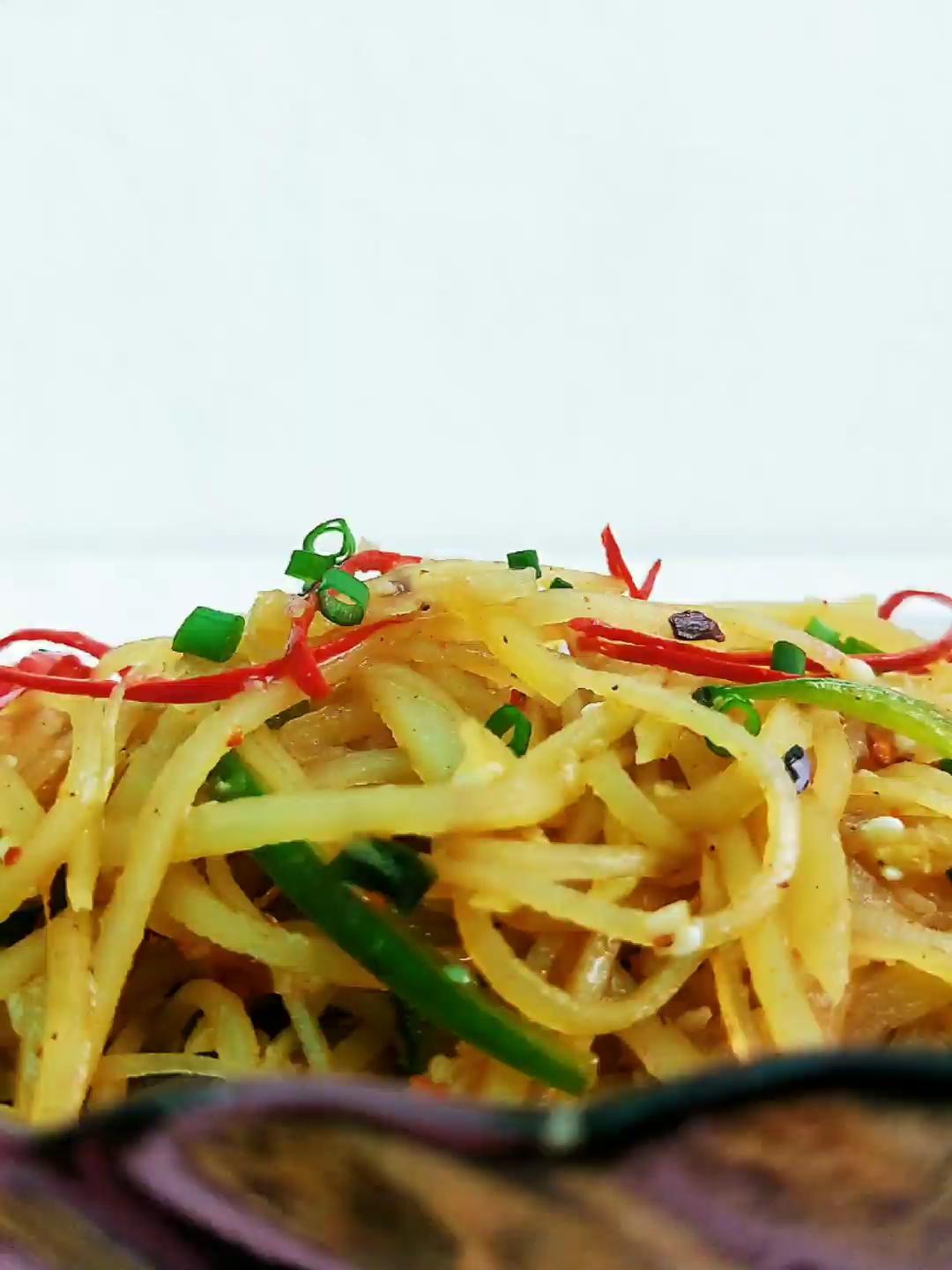 涼拌土豆絲的做法-香辣味拌菜譜