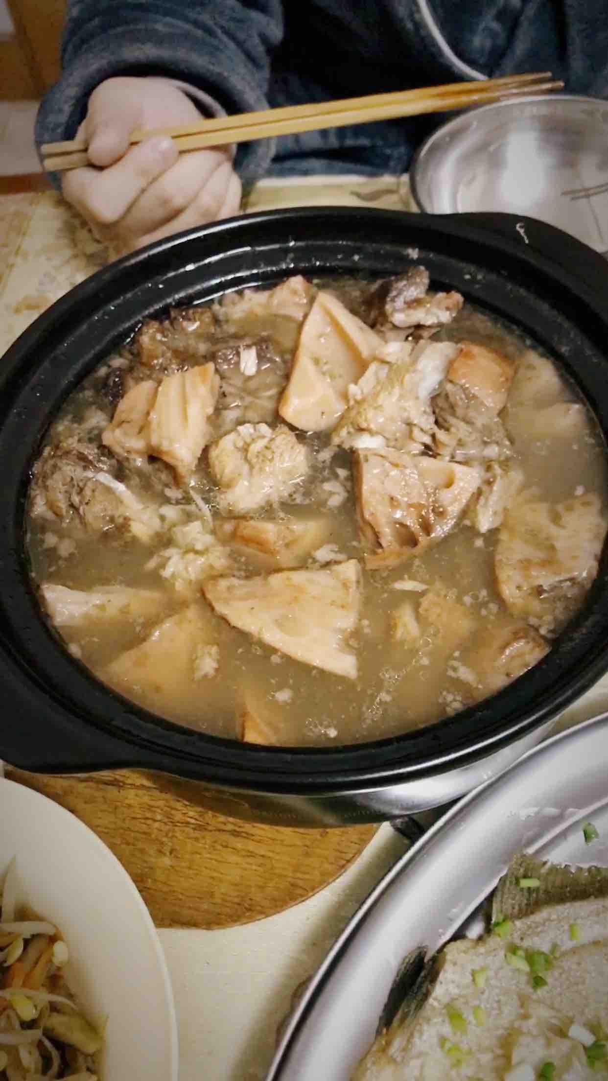 蓮藕排骨湯的做法-家常味煨菜譜