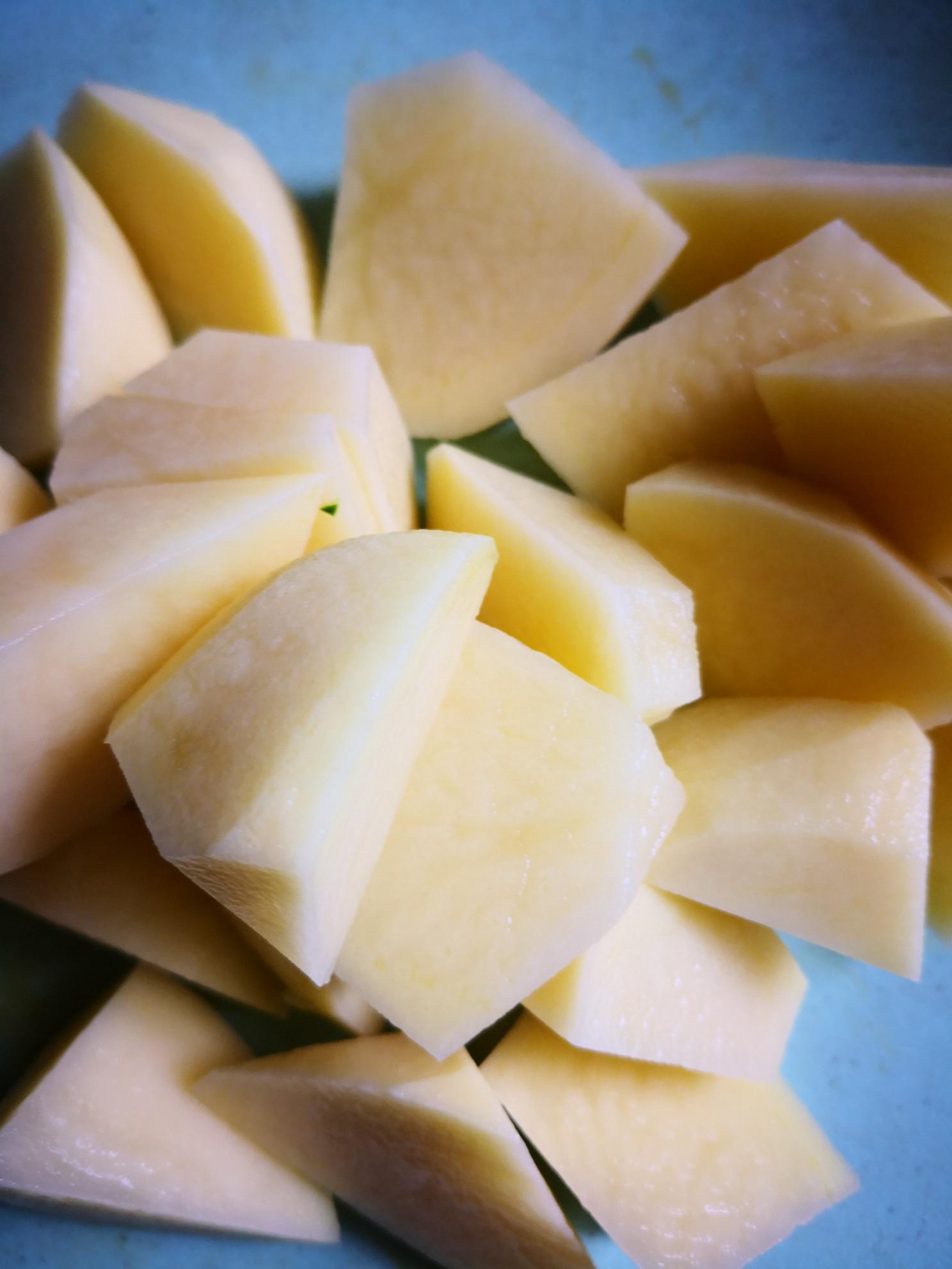 醬油土豆的做法-家常味醬菜譜