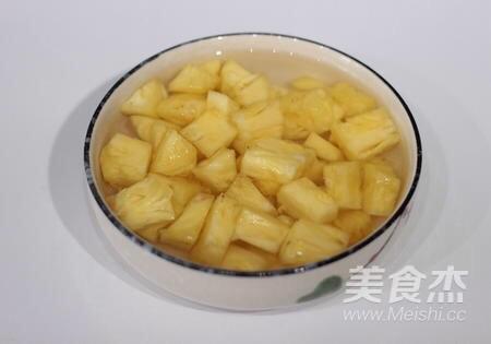 菠蘿咕嚕肉的做法-家常味炸菜譜-易網健康養生網 菠蘿咕嚕肉的做法-家常味炸菜譜