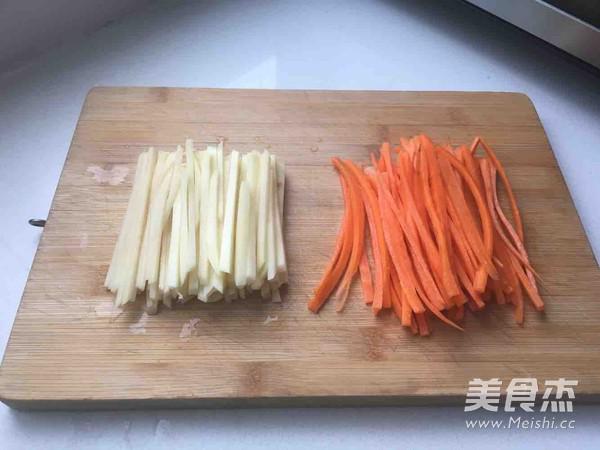 時蔬釀雞翅的做法-咸鮮味煎菜譜-易網<a href=http://m.henggaotouzi.com/ target=_blank class=infotextkey>健康養生</a>網 時蔬釀雞翅的做法-咸鮮味煎菜譜