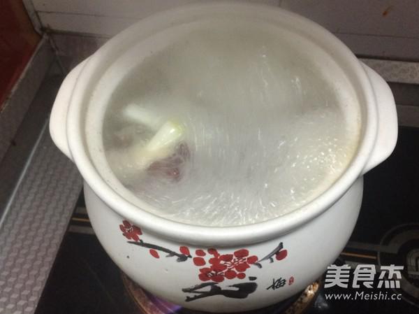 香菇雞湯的做法-咸鮮味燉菜譜