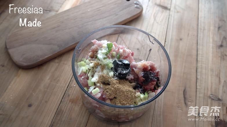 自制午餐肉  視頻菜譜的做法-咸鮮味蒸菜譜