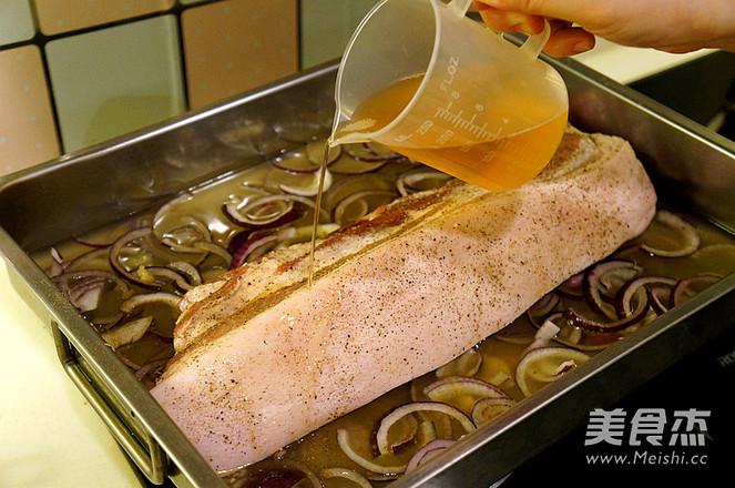 愛爾蘭風(fēng)味烤豬肉的做法-咸鮮味烤菜譜