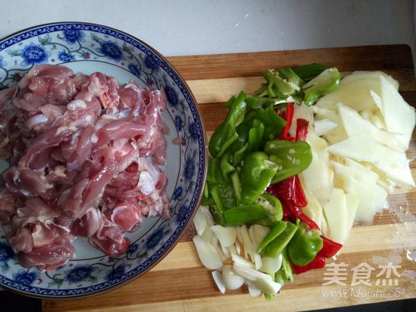 仔姜炒鴨腿的做法-咸鮮味炒菜譜