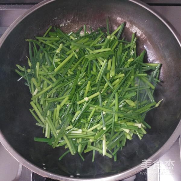 韭菜苔炒雞蛋的做法-家常味炒菜譜