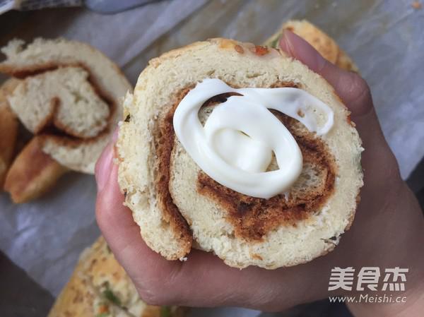 肉松面包卷的做法-咸鮮味烤菜譜