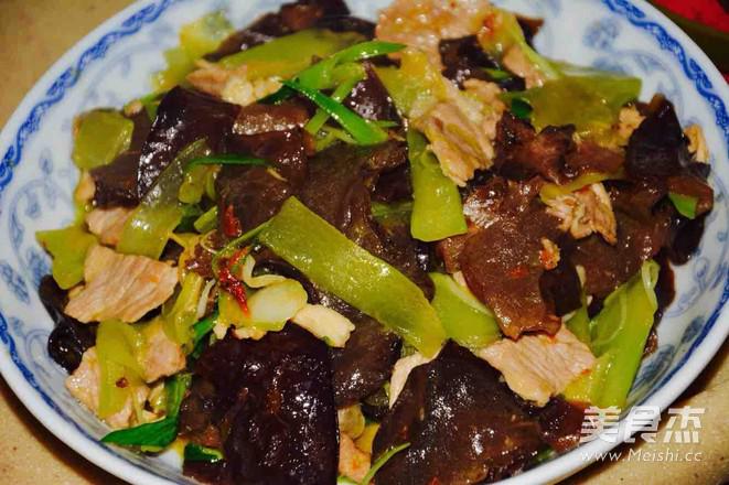 木耳炒肉片的做法-家常味炒菜譜