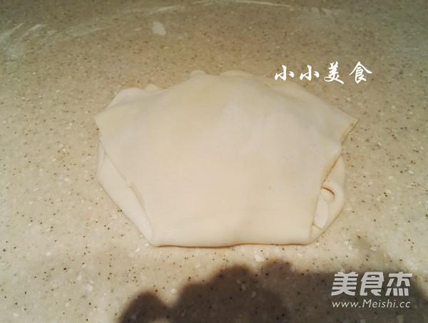 千層蒸餅：柔軟養胃的家常主食的做法-五香味蒸菜譜