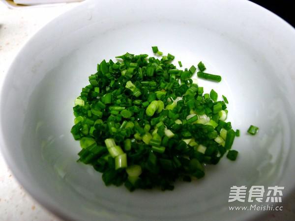 蔥油拌香菇的做法-蔥香味拌菜譜