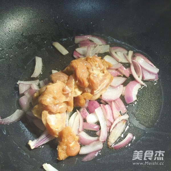 南瓜雞肉燜飯的做法-家常味燜菜譜-易網(wǎng)健康養(yǎng)生網(wǎng) 南瓜雞肉燜飯的做法-家常味燜菜譜