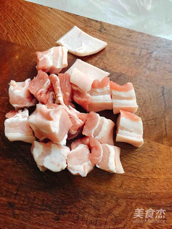 臘八蒜紅燒肉的做法-魚香味燉菜譜