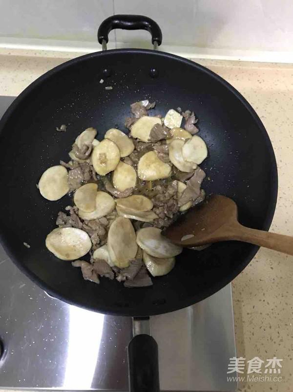 杏鮑菇肉片的做法-家常味炒菜譜
