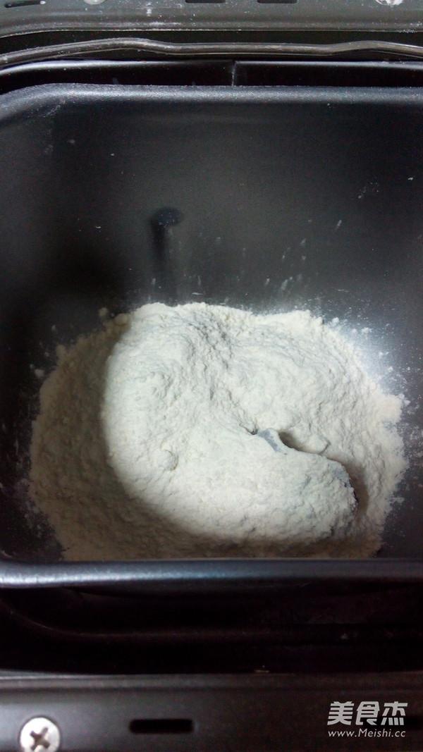 低粉版蔥抓餅的做法-家常味烙菜譜-易網<a href=http://m.henggaotouzi.com/ target=_blank class=infotextkey>健康養生</a>網 低粉版蔥抓餅的做法-家常味烙菜譜