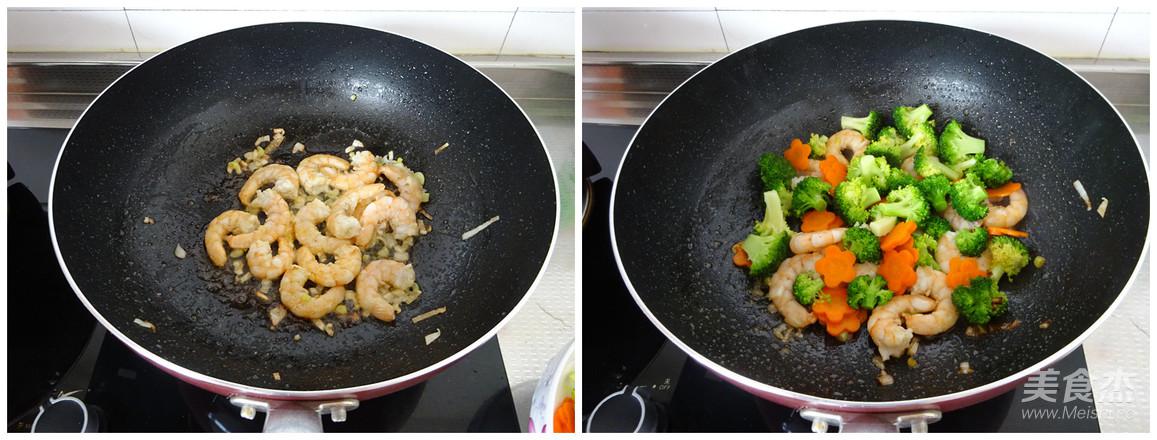 西藍花炒蝦仁的做法-咸鮮味炒菜譜