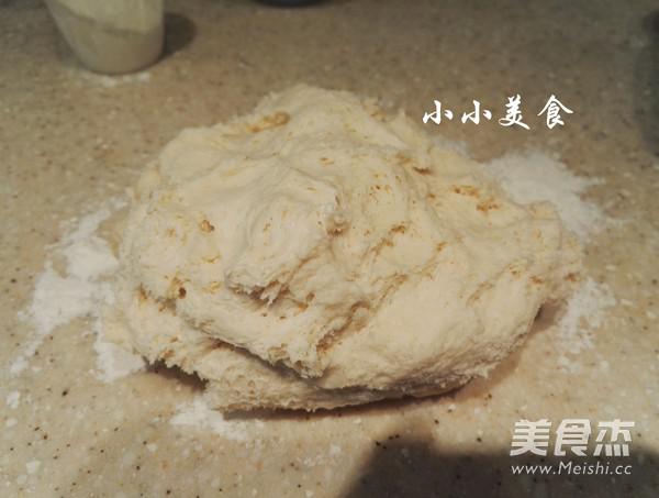 千層蒸餅：柔軟養胃的家常主食的做法-五香味蒸菜譜