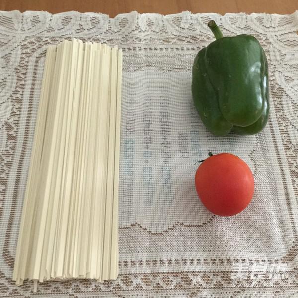 炒干面條的做法-咸鮮味炒菜譜-易網<a href=http://m.henggaotouzi.com/ target=_blank class=infotextkey>健康養生</a>網 炒干面條的做法-咸鮮味炒菜譜