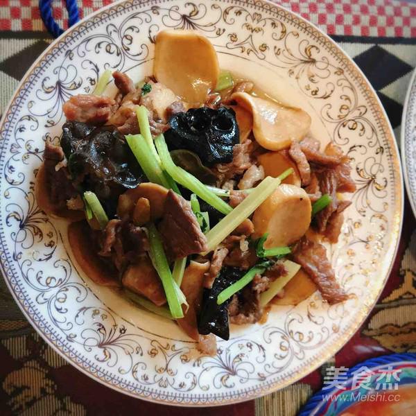 杏鮑菇肉片的做法-家常味炒菜譜