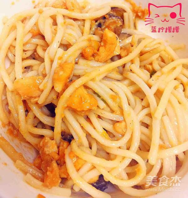 香菇雞肉炸醬面的做法-家常味炸菜譜-易網健康養生網 香菇雞肉炸醬面的做法-家常味炸菜譜