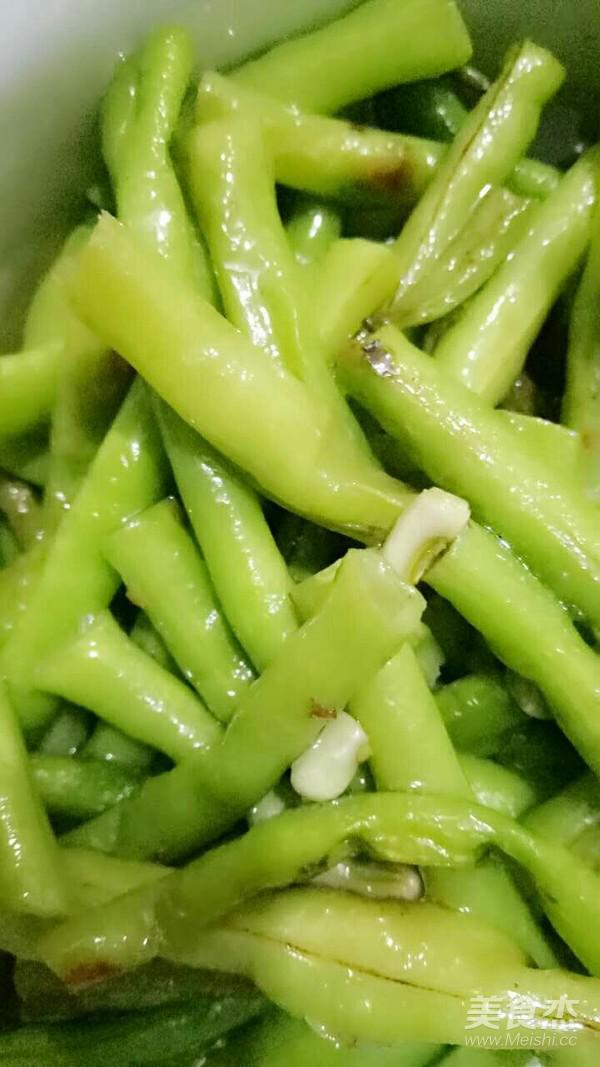 清炒豆角的做法-家常味炒菜譜