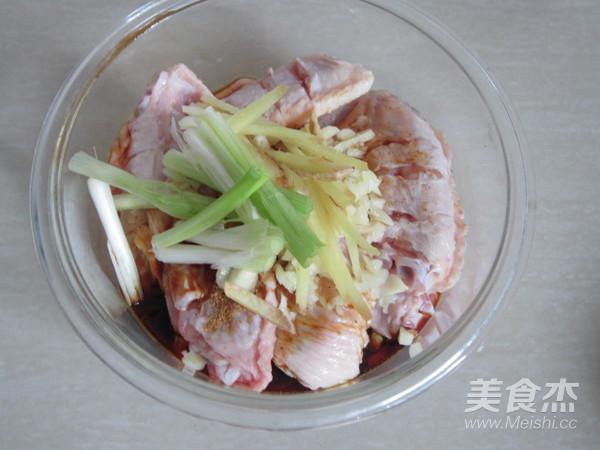 蒜香烤雞翅的做法-家常味烤菜譜