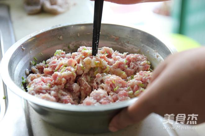 最好吃的揚州獅子頭的做法-家常味煮菜譜