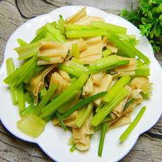 芹菜炒豆皮的做法-咸鮮味炒菜譜