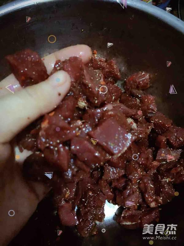 麻辣牙簽牛肉的做法-香辣味炸菜譜-易網(wǎng)健康養(yǎng)生網(wǎng) 麻辣牙簽牛肉的做法-香辣味炸菜譜