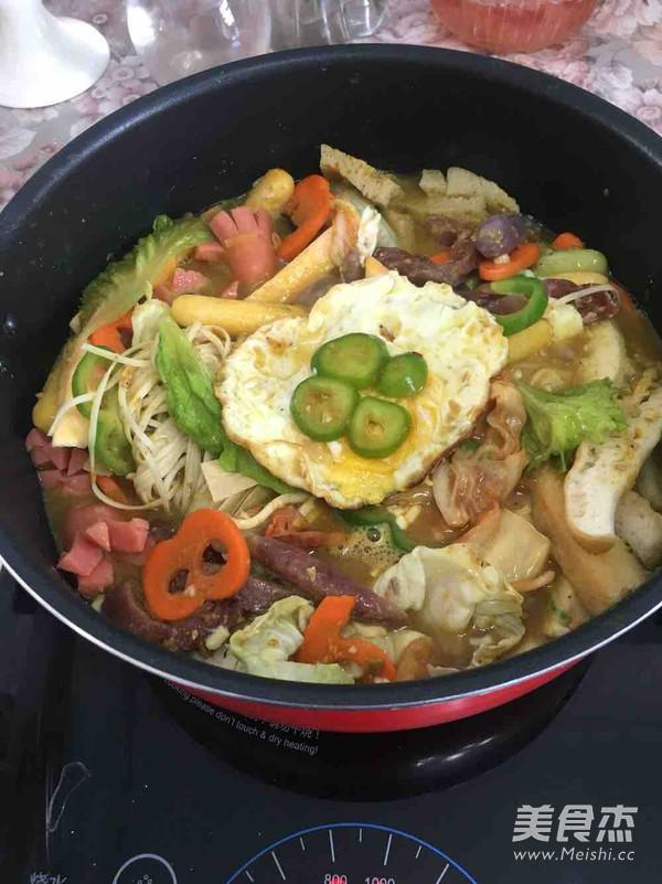 韓國(guó)年糕芝士火鍋的做法-咖喱味燉菜譜