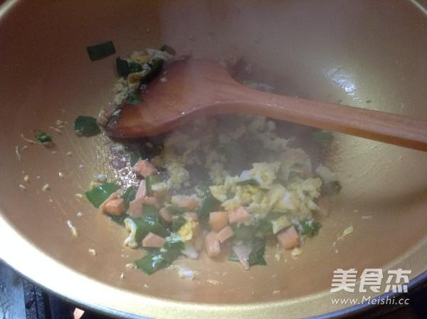 蛋炒飯的做法-咸鮮味炒菜譜