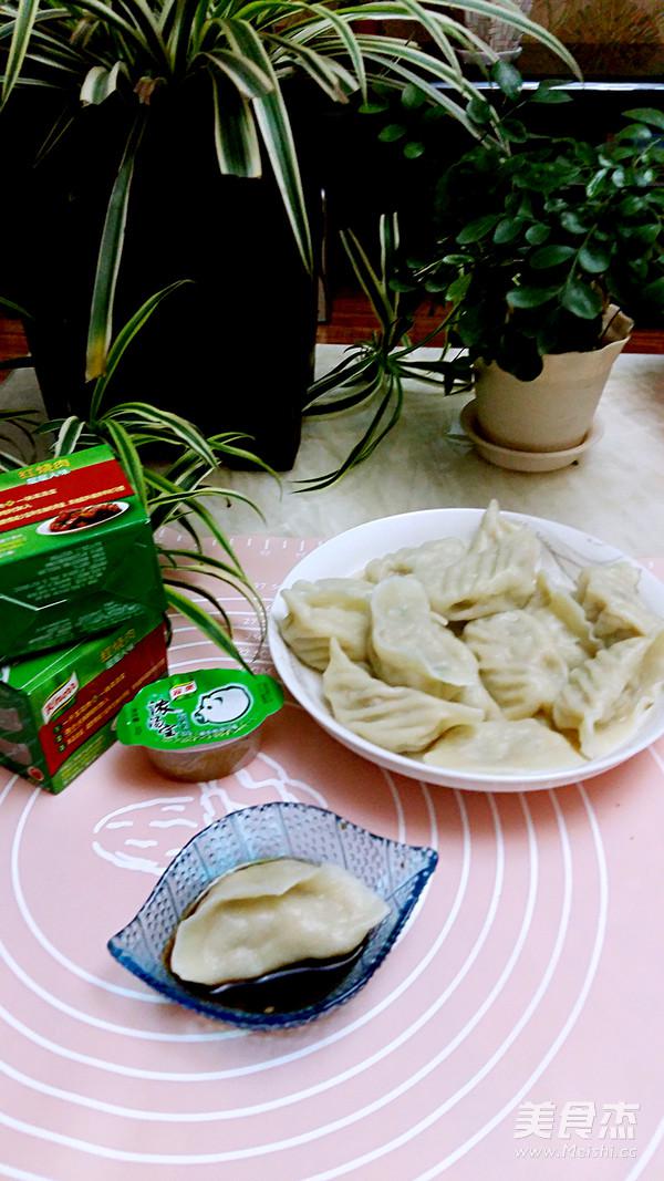 白菜香菇濃湯餃子的做法-咸鮮味煮菜譜