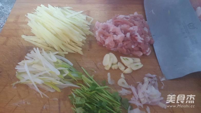 東北姜絲肉的做法-家常味炒菜譜