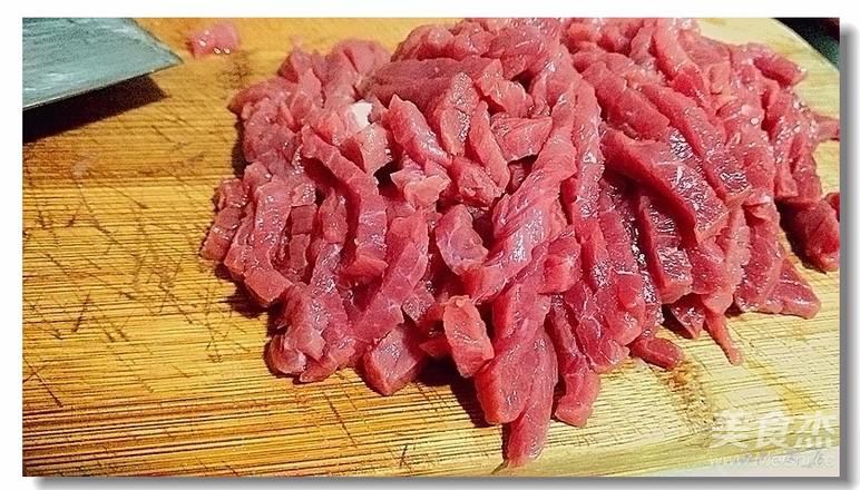 芹菜炒牛肉的做法-家常味炒菜譜