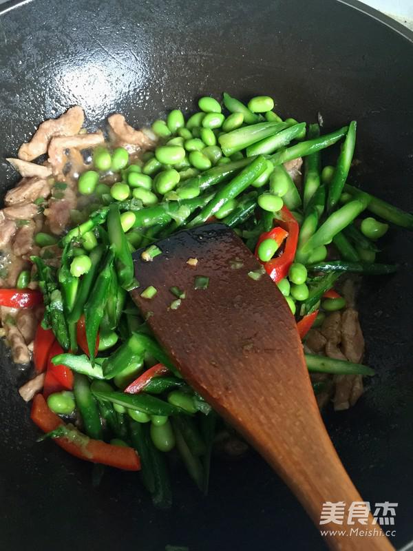 蘆筍肉絲的做法-家常味炒菜譜