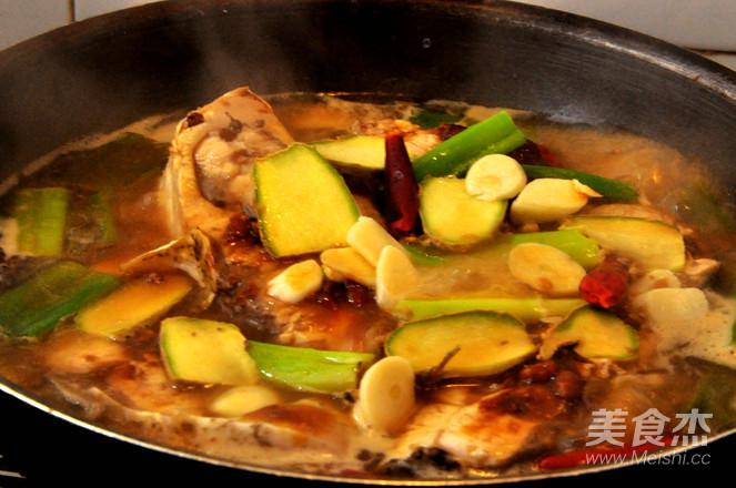 醬燜鰱魚的做法-咸鮮味燉菜譜