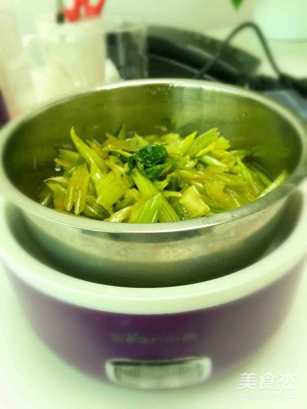 蒸芹菜的做法-咸鮮味蒸菜譜-易網健康養生網 蒸芹菜的做法-咸鮮味蒸菜譜