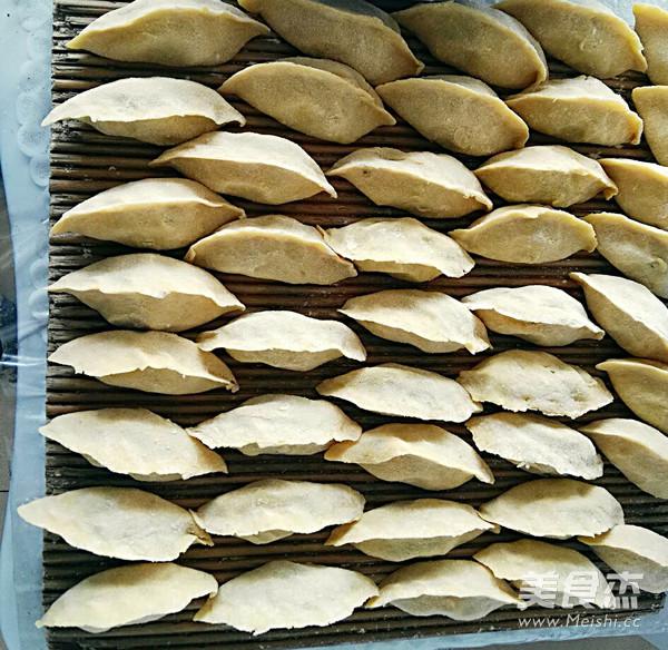 山西玉米面蒸餃的做法-家常味蒸菜譜-易網健康養生網 山西玉米面蒸餃的做法-家常味蒸菜譜