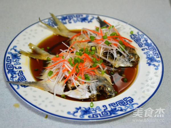健康美味的清蒸鯧魚的做法-咸鮮味蒸菜譜