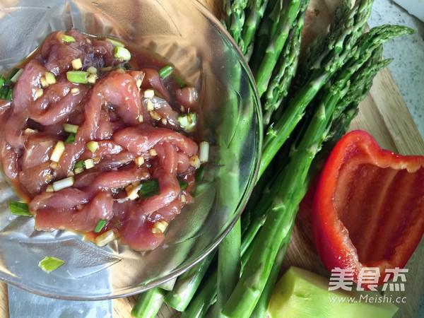 蘆筍肉絲的做法-家常味炒菜譜