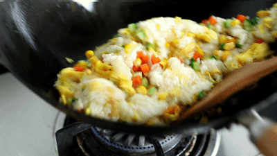 炒飯界明星—菠蘿炒飯的做法-家常味炒菜譜