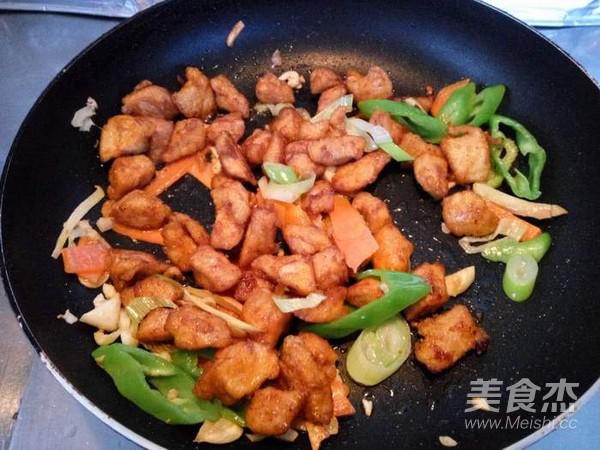 鮮香溜肉段的做法-家常味熘菜譜