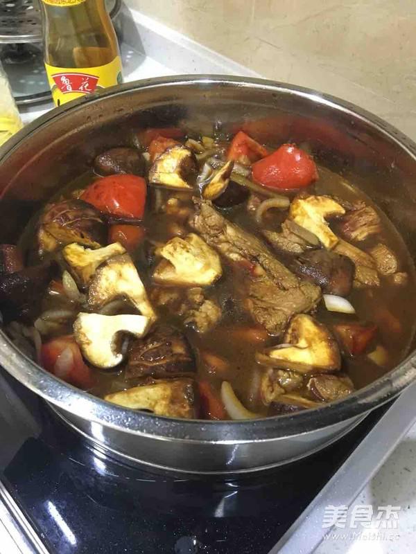 美味的羊肉手抓飯的做法-咸鮮味燜菜譜