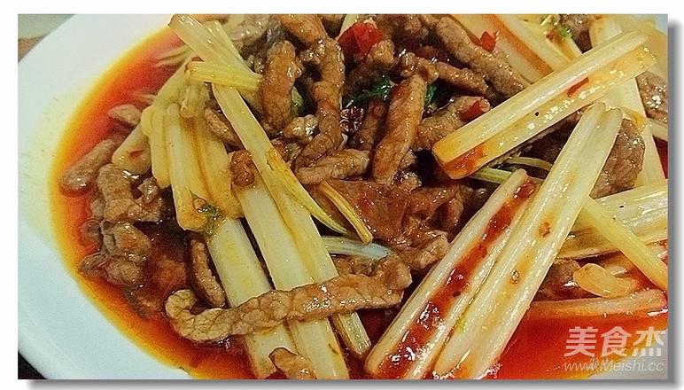 芹菜炒牛肉的做法-家常味炒菜譜
