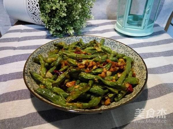 干煸四季豆的做法-家常味干煸菜譜