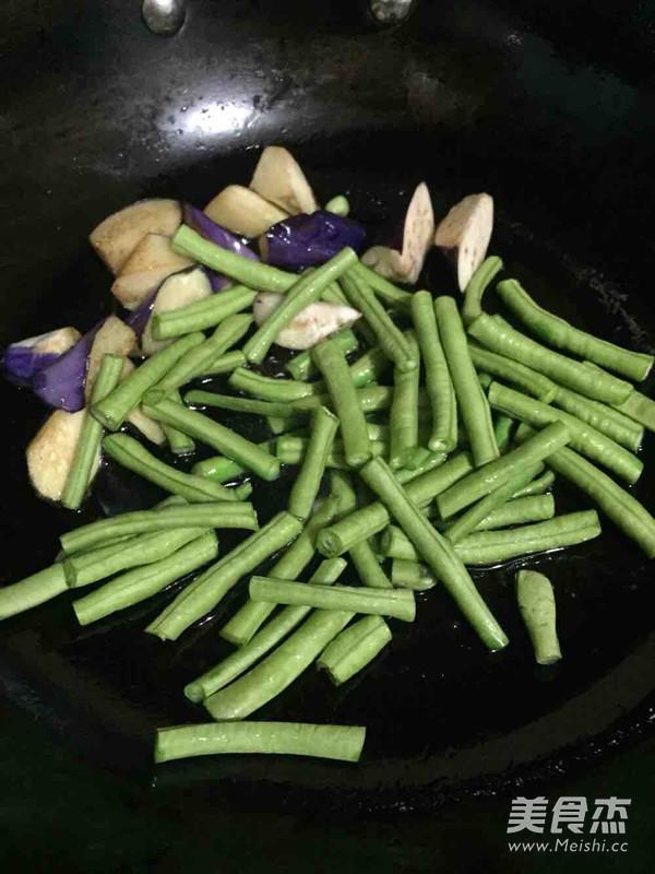 地三鮮的做法-蒜香味炒菜譜