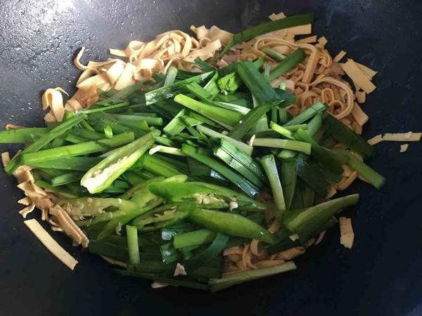 韭菜千張炒肉絲的做法-家常味炒菜譜