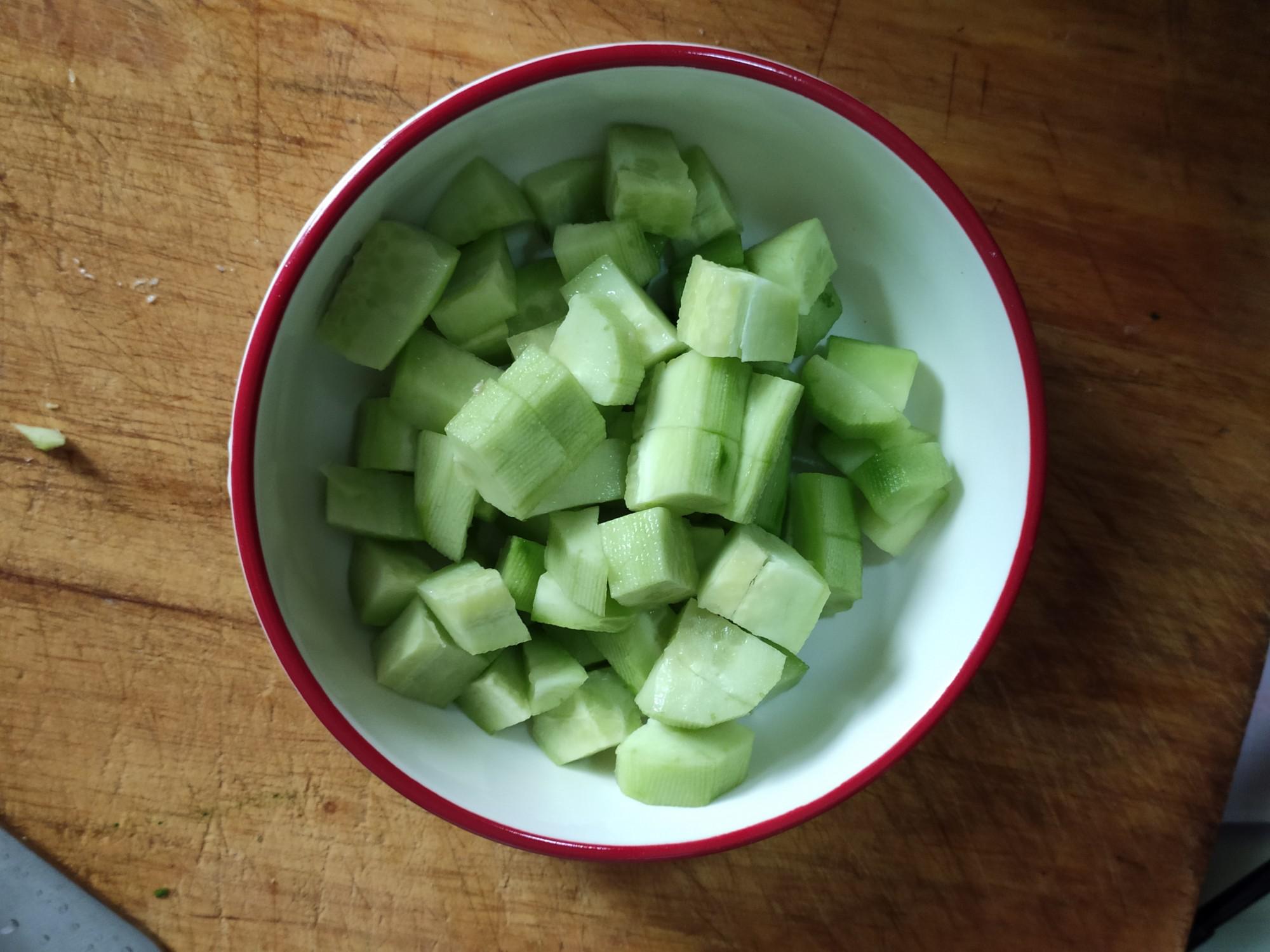 青瓜炒蝦仁的做法-咸鮮味炒菜譜-易網健康養生網 青瓜炒蝦仁的做法-咸鮮味炒菜譜