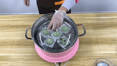 網紅咸蛋黃肉松青團的做法-咸鮮味蒸菜譜