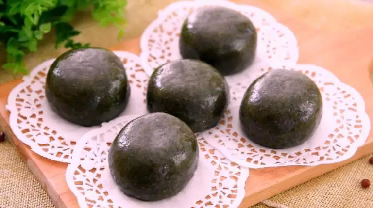 青團,沒想到你是這樣有心的小胖子!的做法-家常味蒸菜譜